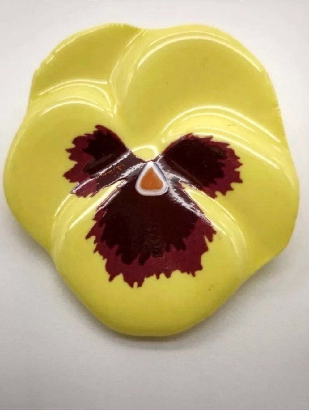 Vintage Avon 1981 Pansy Flower Brooch Yellow Porcelain Pin W/ Original Box